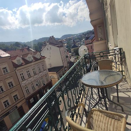 Apartman 63M2 S Balkonem V Lazenskem Centru Karlsbad Exterior foto